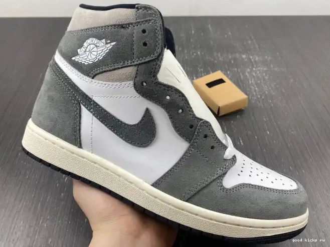 1 DZ5485-051 OG Retro High Washed Black Jordan 0420